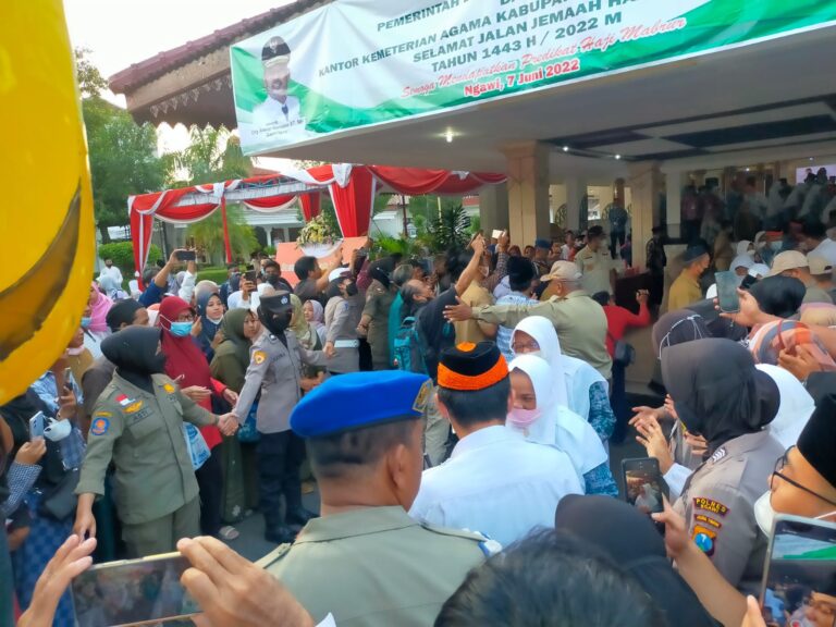 115 Calon Jamaah Haji Ngawi Berangkat, Polres Ngawi Perketat Pengamanan Dan Pengawalan