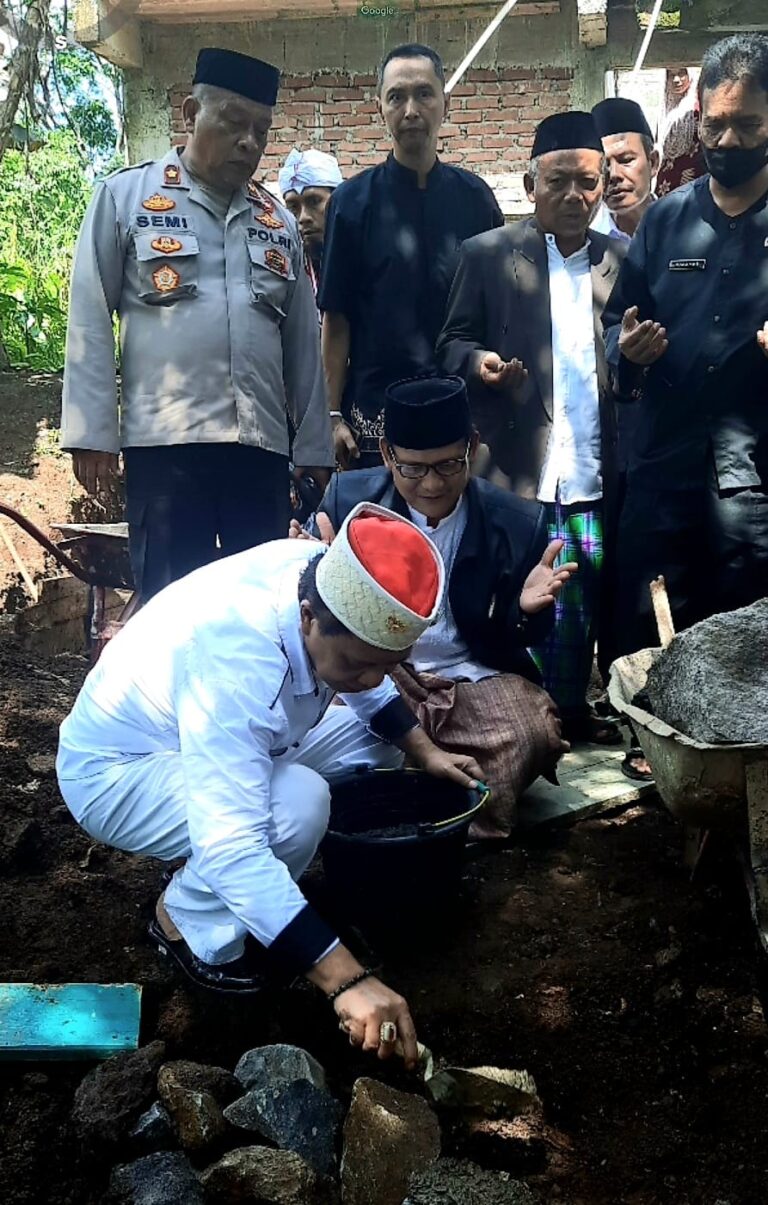 Anton Charliyan Resmikan Pesantren Kebangsaan Asyukandry Bhayangkara di Tasik Malaya
