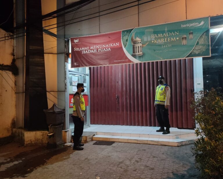 Ciptakan Stabilitas Kamtibmas, Polsek Karangjati Patroli Malam Hari