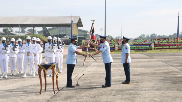 Pangkoopsud I Pimpin Sertijab Komandan Lanud Roesmin Nurjadin