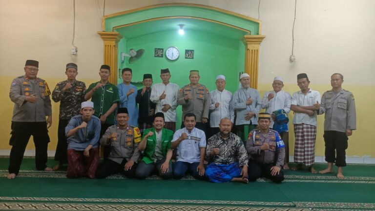 Kapolsek Kalideres Beserta Jajaran Gencarkan Suling Dakmas di Musholla Al Aminn