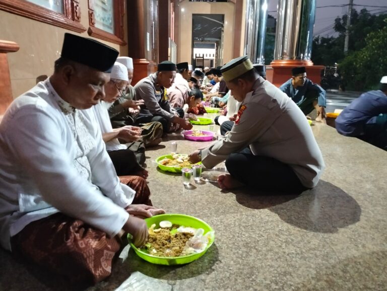Tingkatkan Kemakmuran Masjid, Polsek Kalideres Jakarta Barat Gencarkan Safari Subuh Keliling di Masjid Al Marhumah