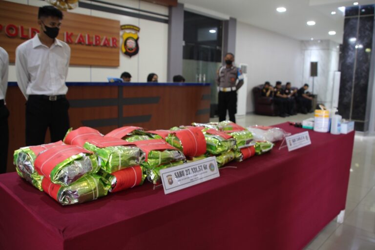 Polda Kalbar Musnahkan 29,381 Kg Sabu, 5 Orang Tersangka Berhasil Diamankan Tim Gabungan