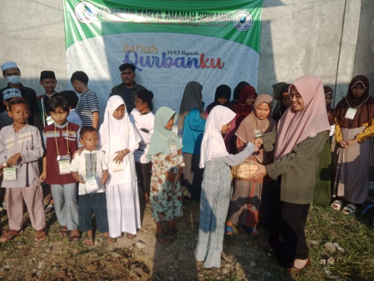 JARAK BUKAN HALANGAN BAGI KELUARGA BAPAK YANDRI UNTUK QURBAN BERSAMA YAYASAN KARYA AMANAH SRIKANDI