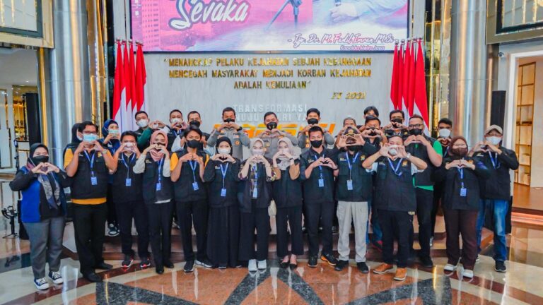 Kapolda memberikan “Apresiasi kepada Relawan Qurban Barokah Idul Adha 1443 H / 2022 M”