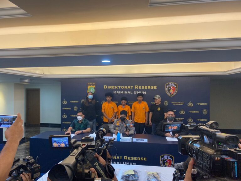 Polda Metro Jaya Mengungkap Kasus Pembunuhan Berencana Disertai Pencurian