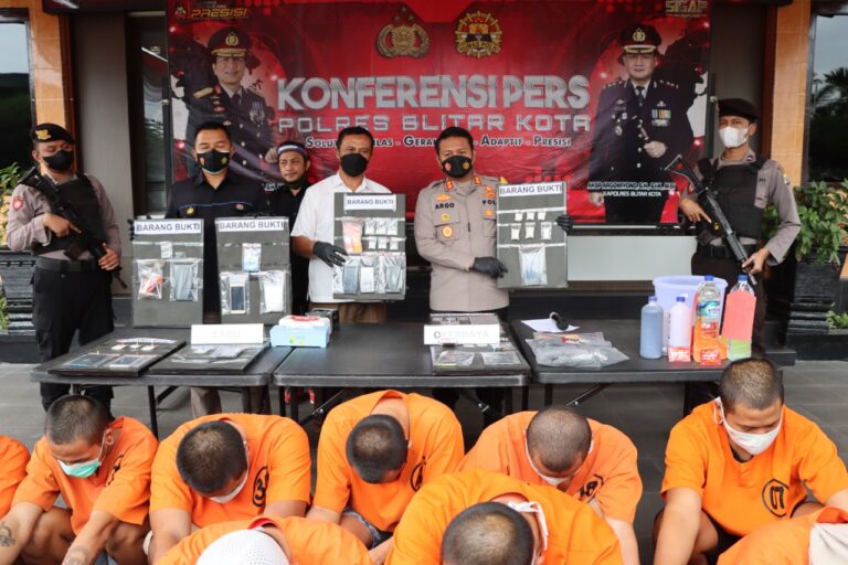 Polres Blitar Kota berhasil Ungkap 8 Kasus Narkoba Dengan 9 Tersangka