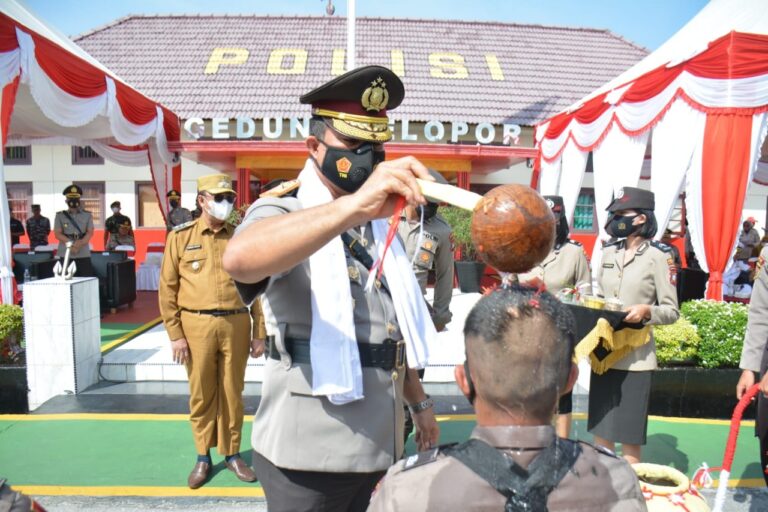 UPACARA PEMBUKAAN PENDIDIKAN PEMBENTUKAN BINTARA POLRI GELOMBANG II TAHUN 2022