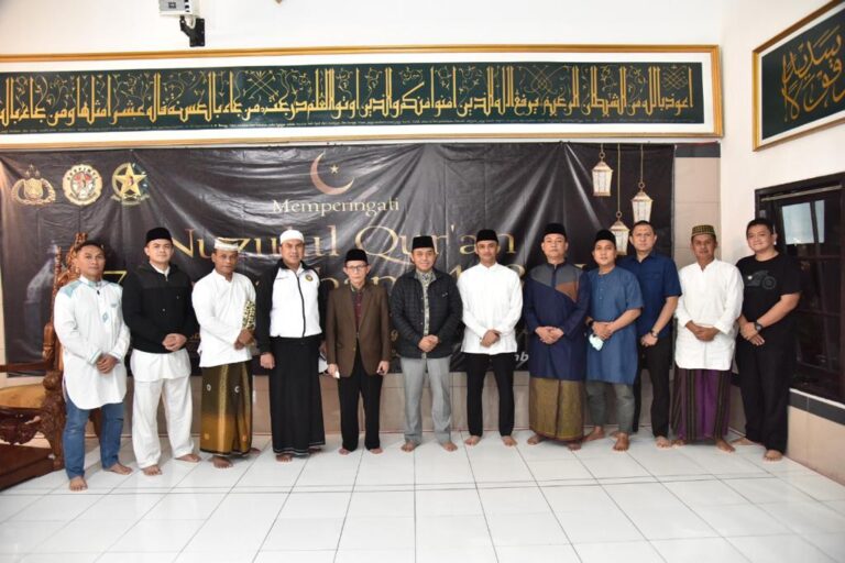 Gencarkan Giat Suling Dakmas Kali ini, Kapolsek Kalideres didampingi Serdik Sespimmen Polri Dikreg Ke-62 Himbau Kamtibmas