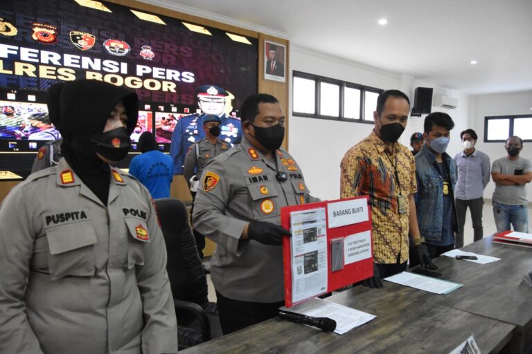 Polres Bogor Amankan Pelaku Pemalsuan Tiket Pertandingan Sepak Bola