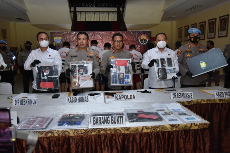 Polda Kepri Dan Polresta Dan Jajaran Tangkap Puluhan Pelaku Judi Dalam Kurun Waktu Satu Minggu