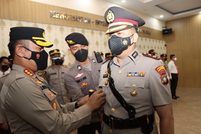 Kapolresta Tanjungpinang Pimpin Serah Terima Jabatan Wakapolresta Tanjungpinang