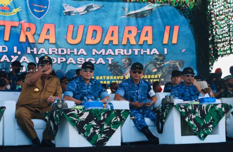 Kasau dan Forkopimda Provinsi Lampung Saksikan Latihan Operasi Udara Gabungan di Lanud BNY Lampung