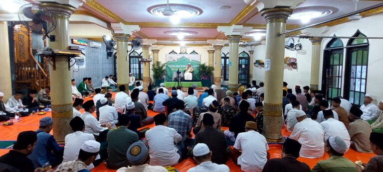 Safari Sholat Subuh Berjamaah, Kapolsek Kalideres Lanjut Menghadiri Pengajian Subuh Bulanan di Masjid Jami Al Amin