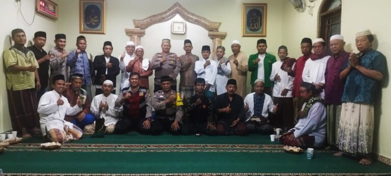 Safari Subuh Berjamaah, Kapolsek Kalideres Kunjungi Musholla Al Ikhlas Berikan Himbauan Kamtibmas