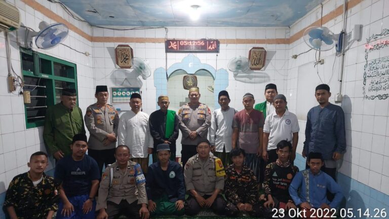 Pererat Hubungan Polri dan Masyarakat, Kapolsek Kalideres Gencarkan Safari Subuh Berjamaah