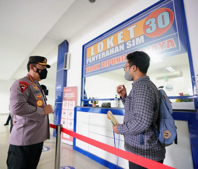 Kapolri Sidak Satpas SIM Polda Metro Jaya