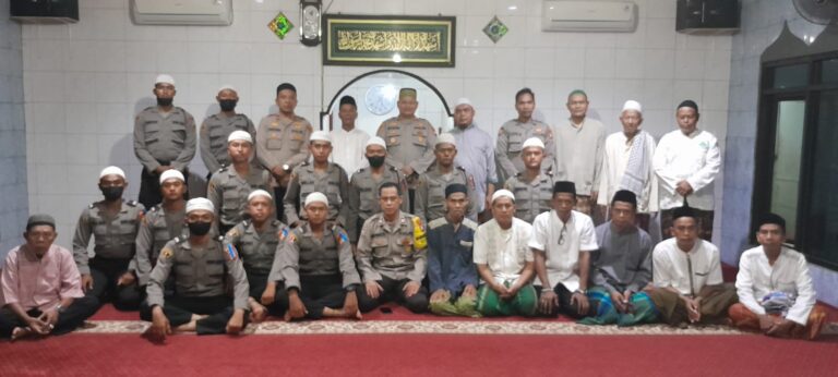 Curhat Subuh, Kapolsek Kalideres Berdialog Dengan Jama’ah Musholla Al Marifah