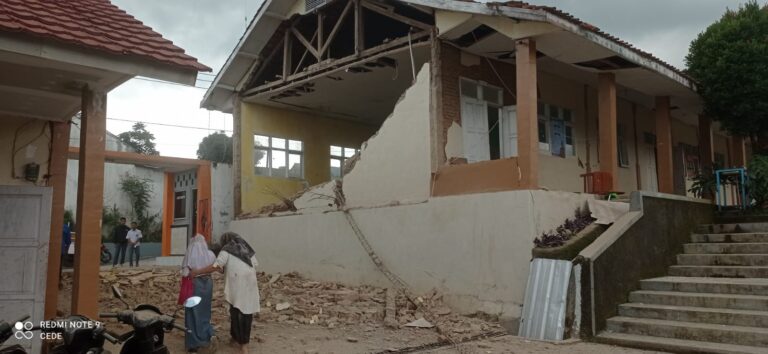 Pasca Gempa M5,6 Dua Warga Cianjur Meninggal Dunia