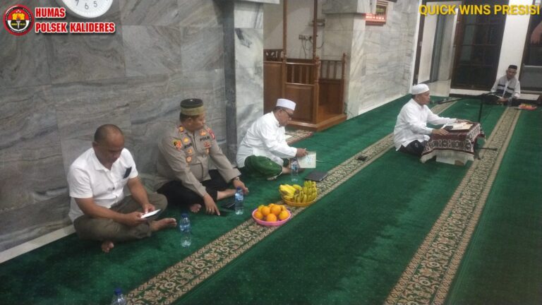 Hadiri Pengajian Bulanan di Masjid Jami Al Ihrom, Kapolsek Kalideres : Mari Jaga Kamtibmas