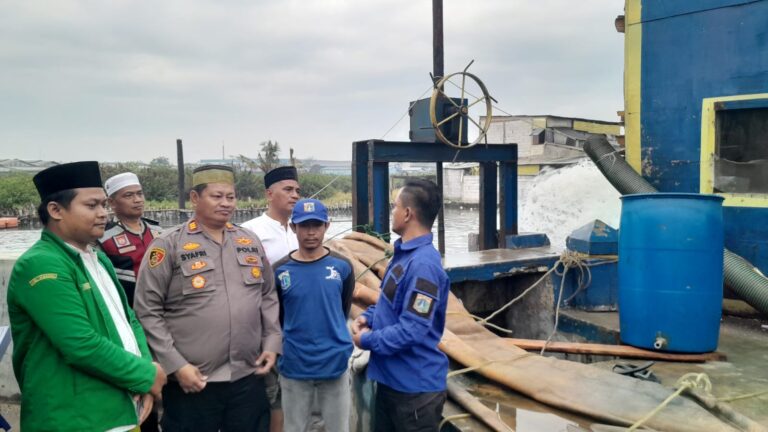 Kapolsek Kalideres Cek Genangan Air dan Pompa Air di Wilayah Tegal Alur Jakbar