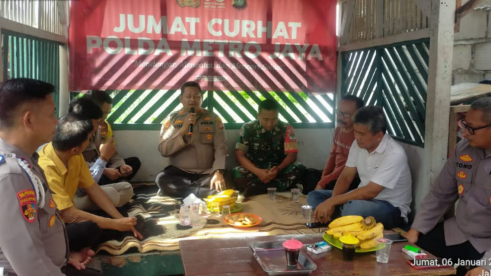 Polsek Kalideres Gelar Jumat Curhat di Kampung Tanah Tinggi Jakarta Barat