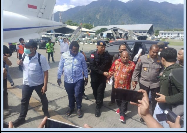 Upaya Paksa, KPK Tangkap Gubernur Papua ‘Langsung Diterbangkan Ke Jakarta