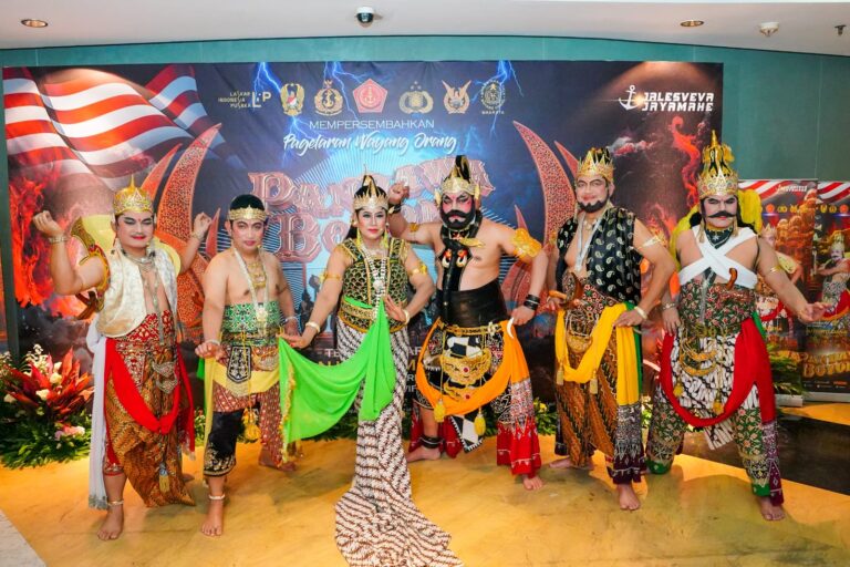 Panglima, Kapolri dan Kepala Staf Main Wayang Orang: Lestarikan Budaya hingga Perkokoh Sinergitas TNI-Polri