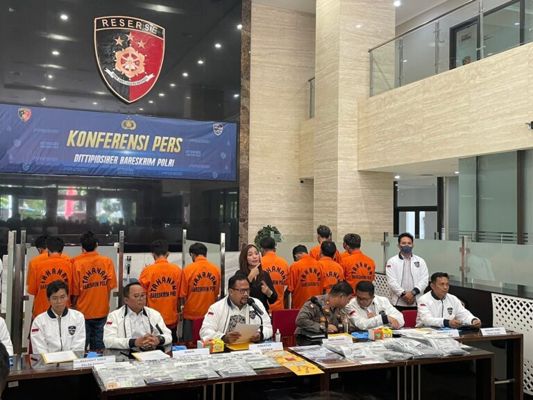 Siber Bareskrim Polri Tangkap Komplotan Penguras 493 Rekening Nasabah Bank Dengan Modus Mengirimkan Link Dan Aplikasi Palsu