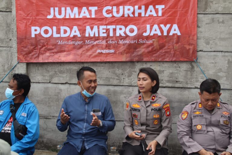 Jumat Curhat, Polres Pelabuhan Tanjung Priok Ngopi Bareng Anggota Koperasi TKBM