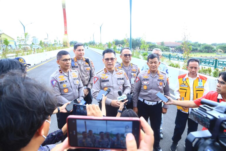 Kakorlantas Polri Tinjau Persiapan Jalur Mudik Lebaran 2023 di Pansela Jawa