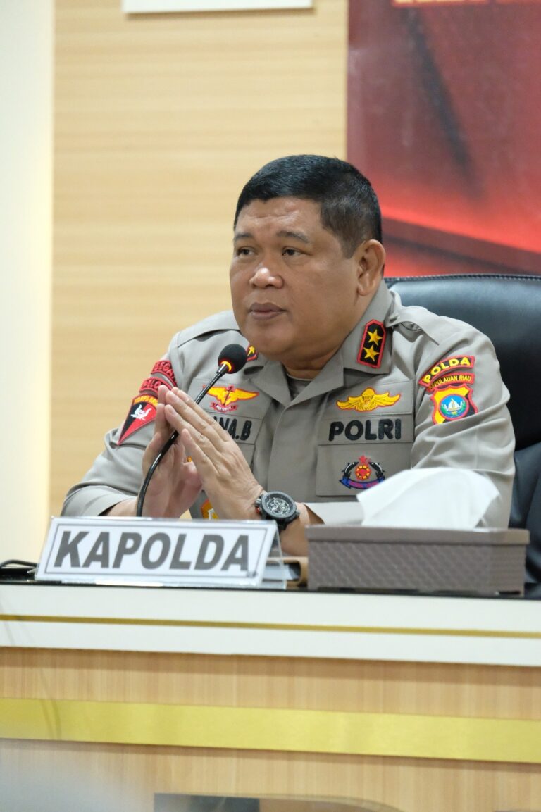 COMMANDER WISH KAPOLDA KEPRI IRJEN POL Drs. TABANA BANGUN, M.Si.