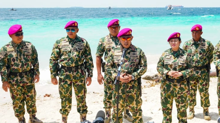Kapolri Disematkan Jadi Warga Kehormatan Marinir, Sinergitas TNI-Polri Makin Kokoh
