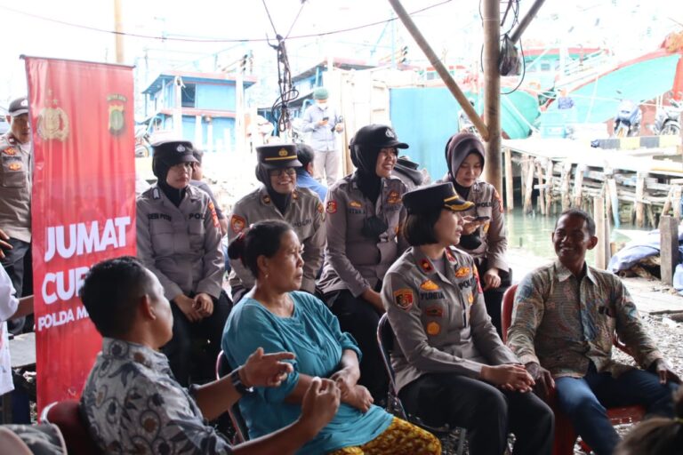 Wakapolres Pelabuhan Tanjung Priok Pimpin Jumat Curhat di Pelabuhan Muara Angke