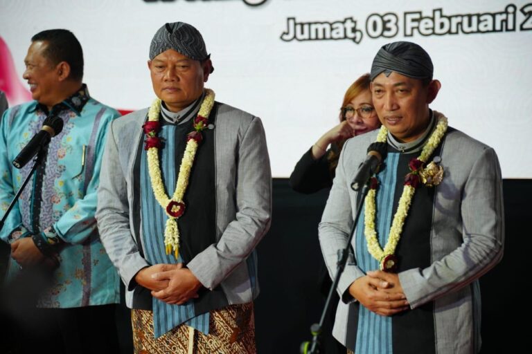 Gelar Wayang Kulit, Kapolri: Perkuat Sinergitas TNI-Polri dan Semakin Dekat dengan Masyarakat