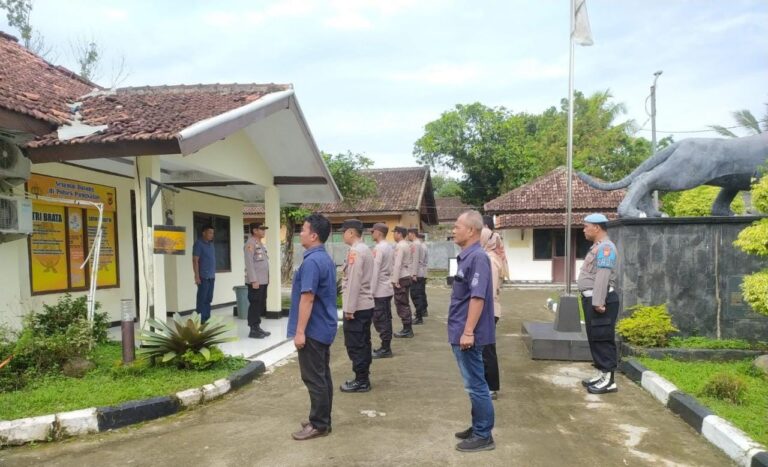 Arahan Kapolsek Pangkalan kepada Anggota saat Apel Pagi