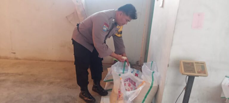 Pastikan Ketahanan Pangan Tercukupi, Bhabinkamtibmas Polsek Sindangwangi Laksanakan Sambang Ke Tempat Penggilingan Padi