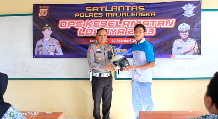 Ops Keselamatan Lodaya 2023, Satlantas Polres Majalengka Gelar Police Goes to School di SMK PUI Majalengka
