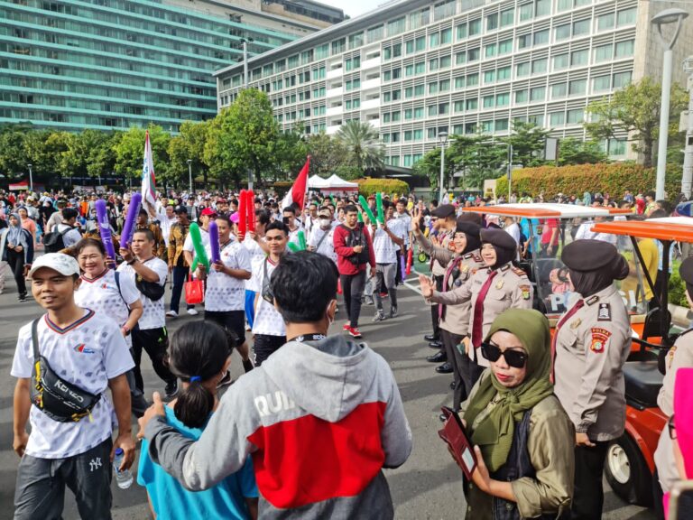 Car Free Day, Ditsamapta Polda Metro Jaya Patroli Bersepeda di Bundaran HI
