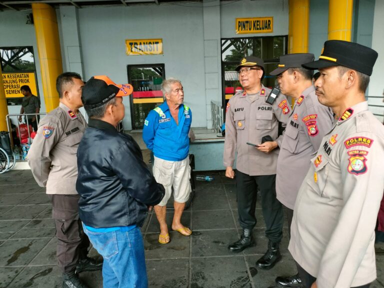 Perkuat Silaturahmi dengan Masyarakat, Polres Pelabuhan Tanjung Priok Rutin Gelar Jumat Curhat
