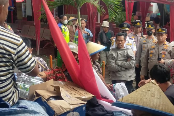 Polsek Kalideres Monitoring Longmarch Aksi Massa Organisasi Serikat Tani Nelayan