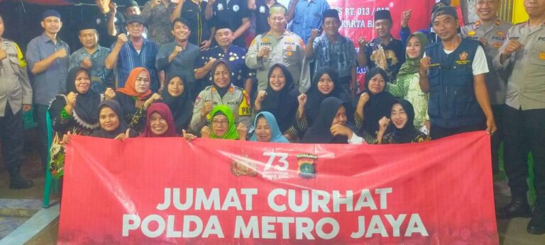 Jumat Curhat Polda Metro Jaya, Kapolsek Kalideres Sambangi Kantor Sekretariat RW 12 dan Posko Bansos
