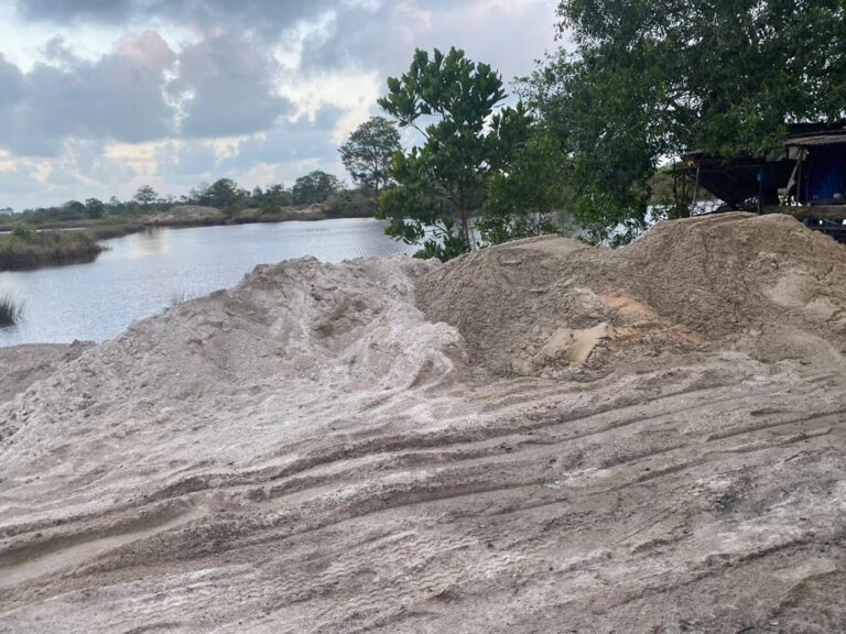 Satreskrim Polres Bintan tangkap Pelaku Penambangan Pasir Ilegal