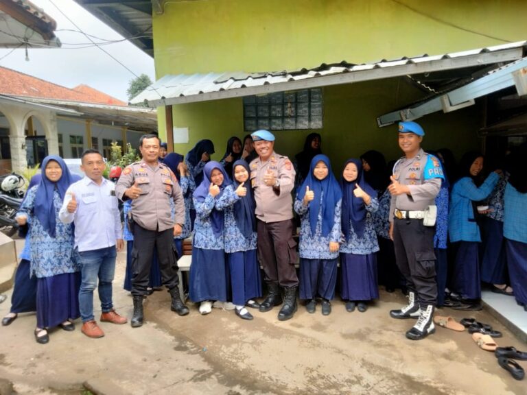 Mewakili Kapolres Majalengka, Kasi Propam Polres Majalengka Kunjungi Pondok Pesantren Nurul Huda Al-Ma’rif