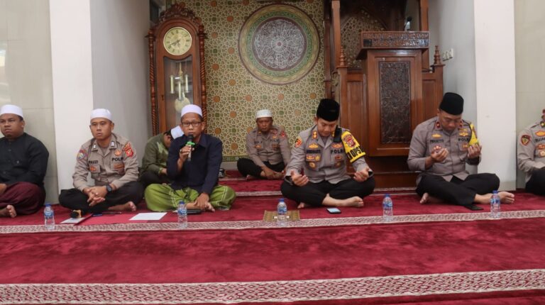 Sambut Ramadhan, Polres Karawang Gelar Pengajian