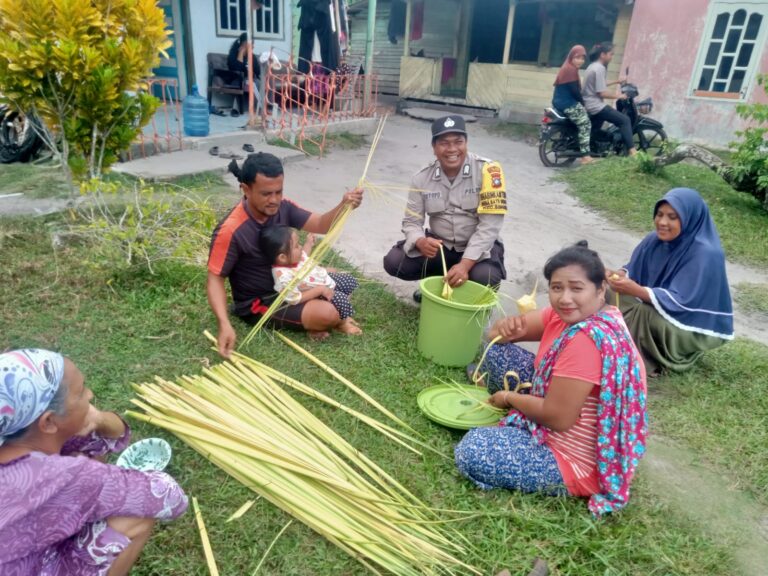 Brika, Sutopo, Bhabinkamtibmas Desa Batu berdaun, Tidak Merasa lelah Untuk Curhat & Berbagi Cerita Kepada Warga Binaan