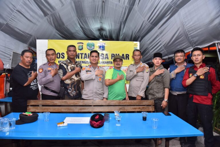 Ramadhan Aman, Polsek Cengkareng Bersama Tiga Pilar Dirikan Pos Pantau