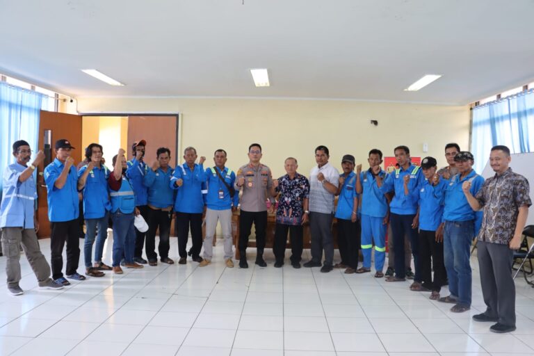 Polres Pelabuhan Tanjung Priok Laksanakan Jumat Curhat dan Silaturahmi dengan TKBM