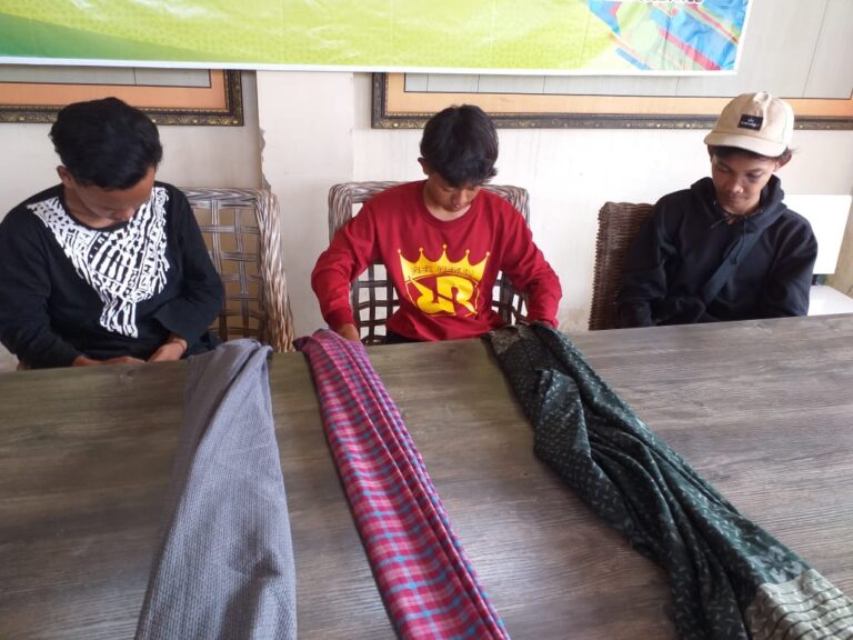 Antisipasi Perang Sarung, Polsek Depok Gelar Patroli Gabungan