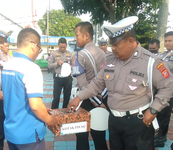 Kasat Lantas Polres Majalengka Ajak Anggotanya Bersedekah di Bulan Suci Ramadhan 1444 H